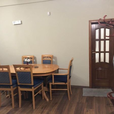 Kris'S Apartment Lezhë Екстериор снимка